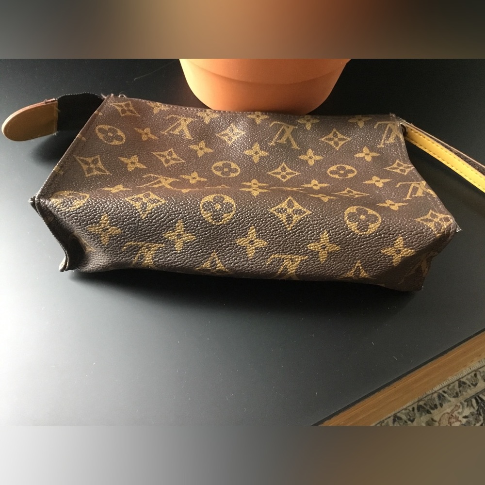 Nice wristlet - Picture 3 of 4